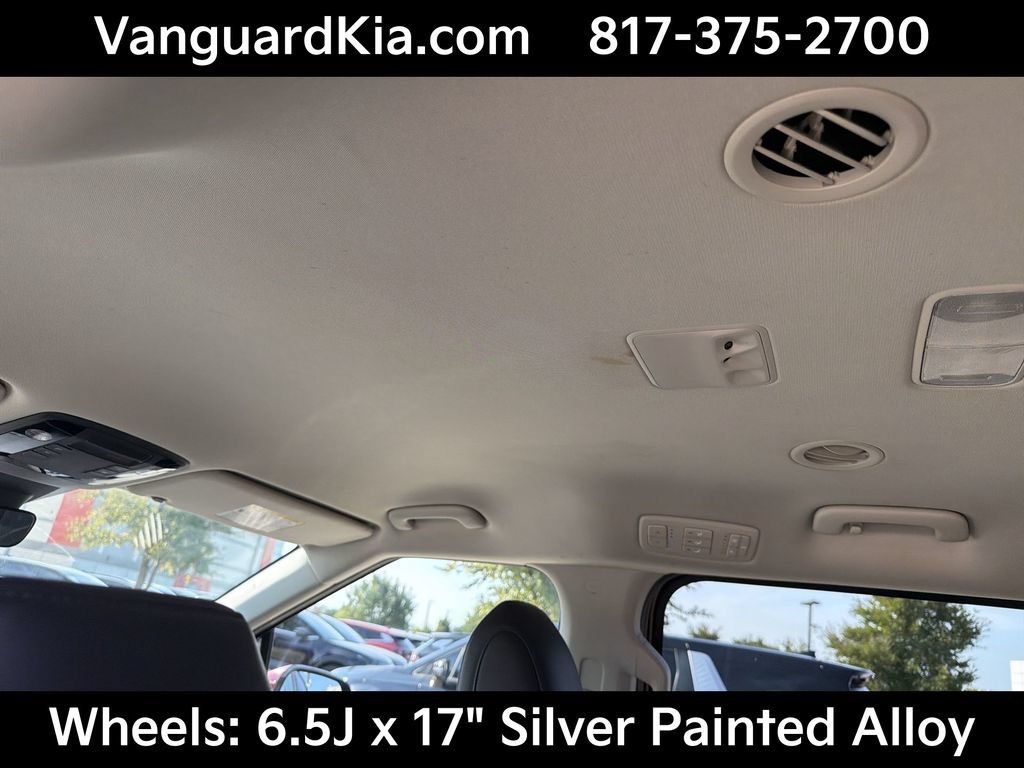 Certified 2023 Kia Carnival LX FWD image 18