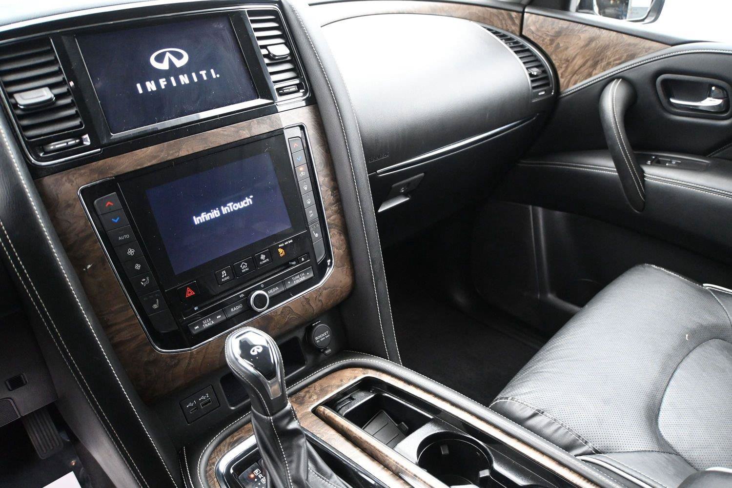 Used 2021 INFINITI QX80 Premium Select w/ All-Season Package AWD/4WD image 4