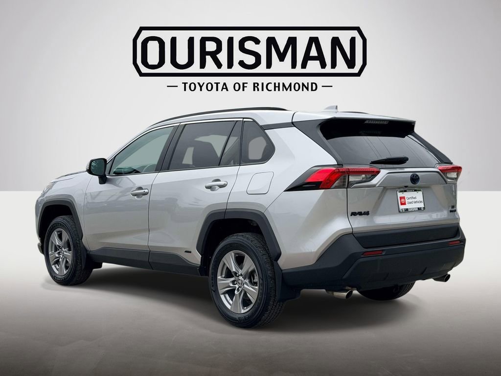 Certified 2022 Toyota RAV4 LE AWD/4WD image 22