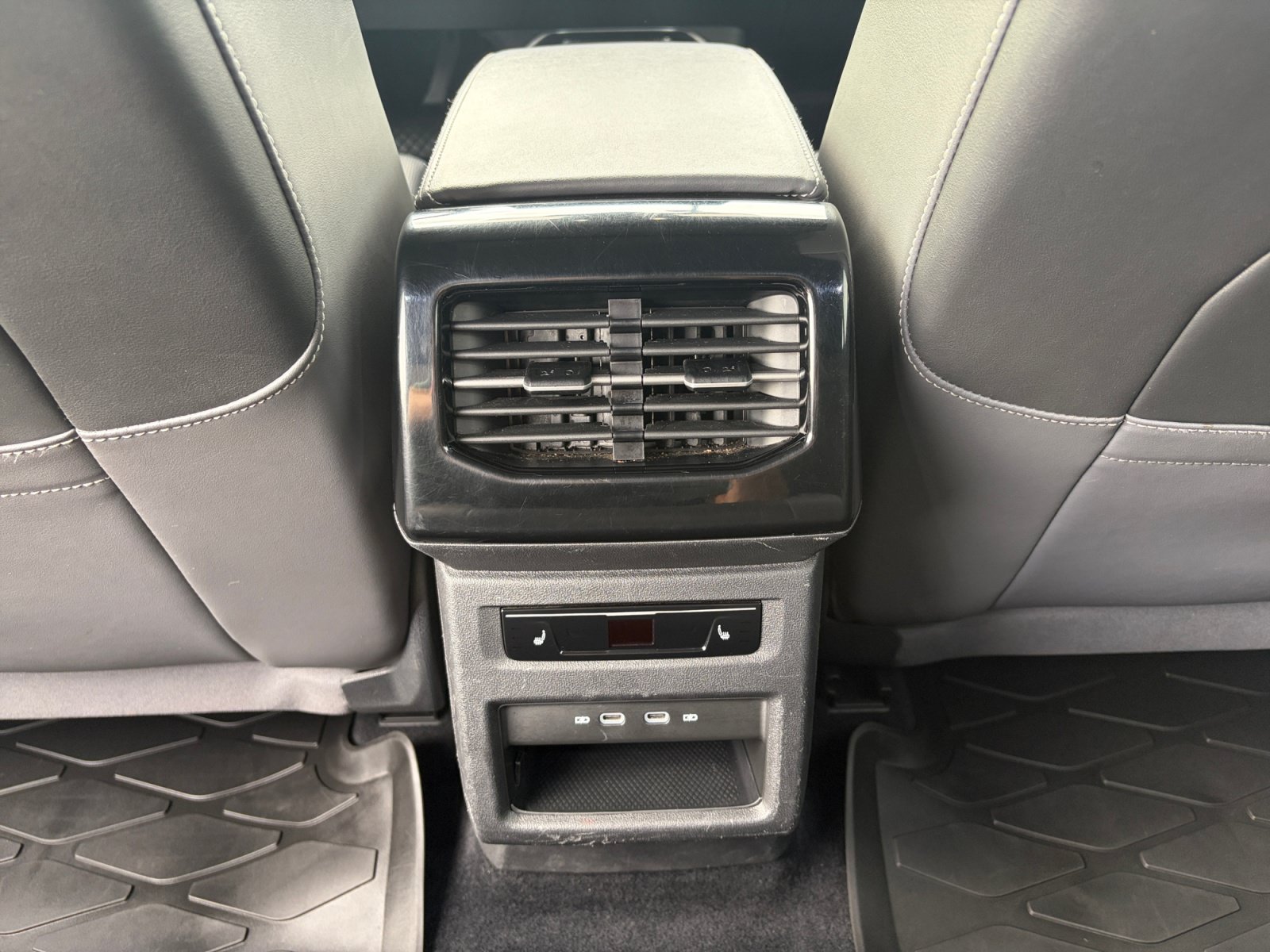 Used 2023 Volkswagen ID.4 Pro S Plus AWD/4WD image 32