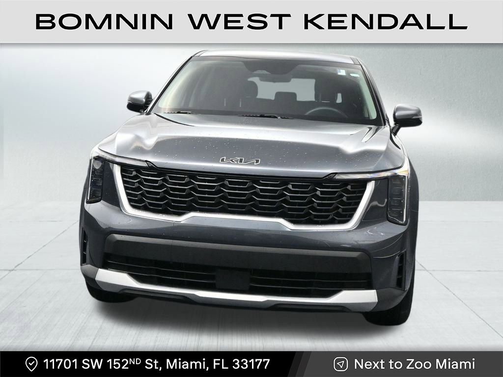 Used 2024 Kia Sorento LX image 8