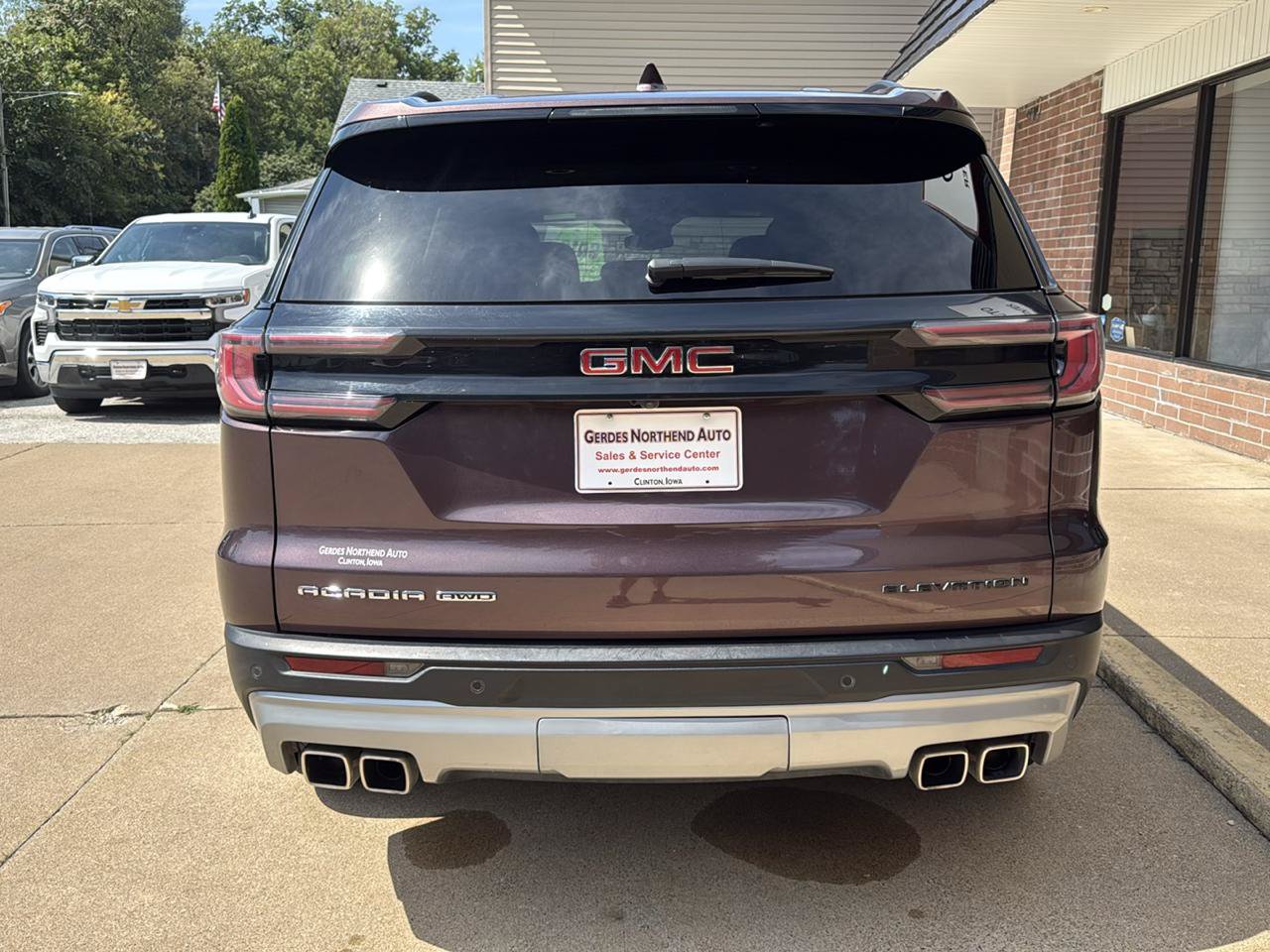 Used 2024 GMC Acadia Elevation AWD/4WD image 31