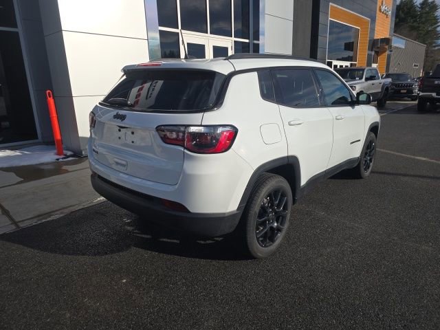 New 2026 Jeep Compass Latitude image 6