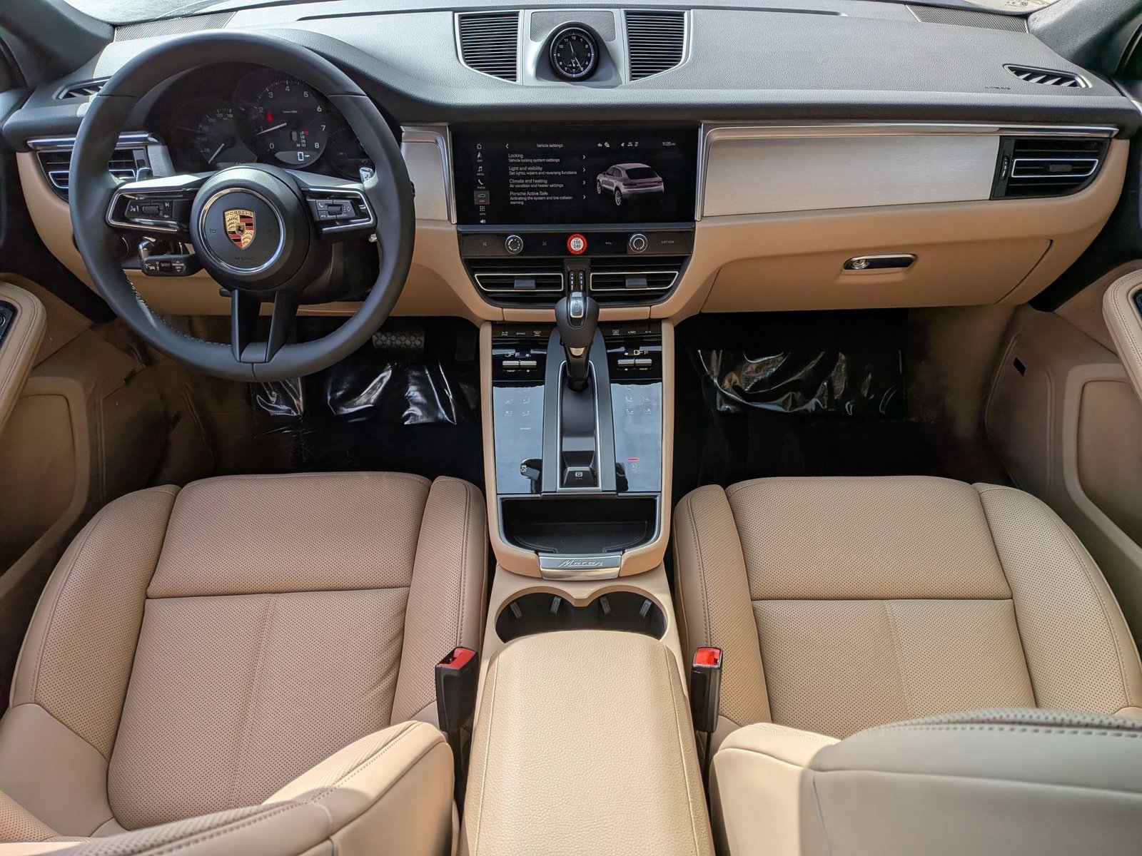 New 2026 Porsche Macan image 24