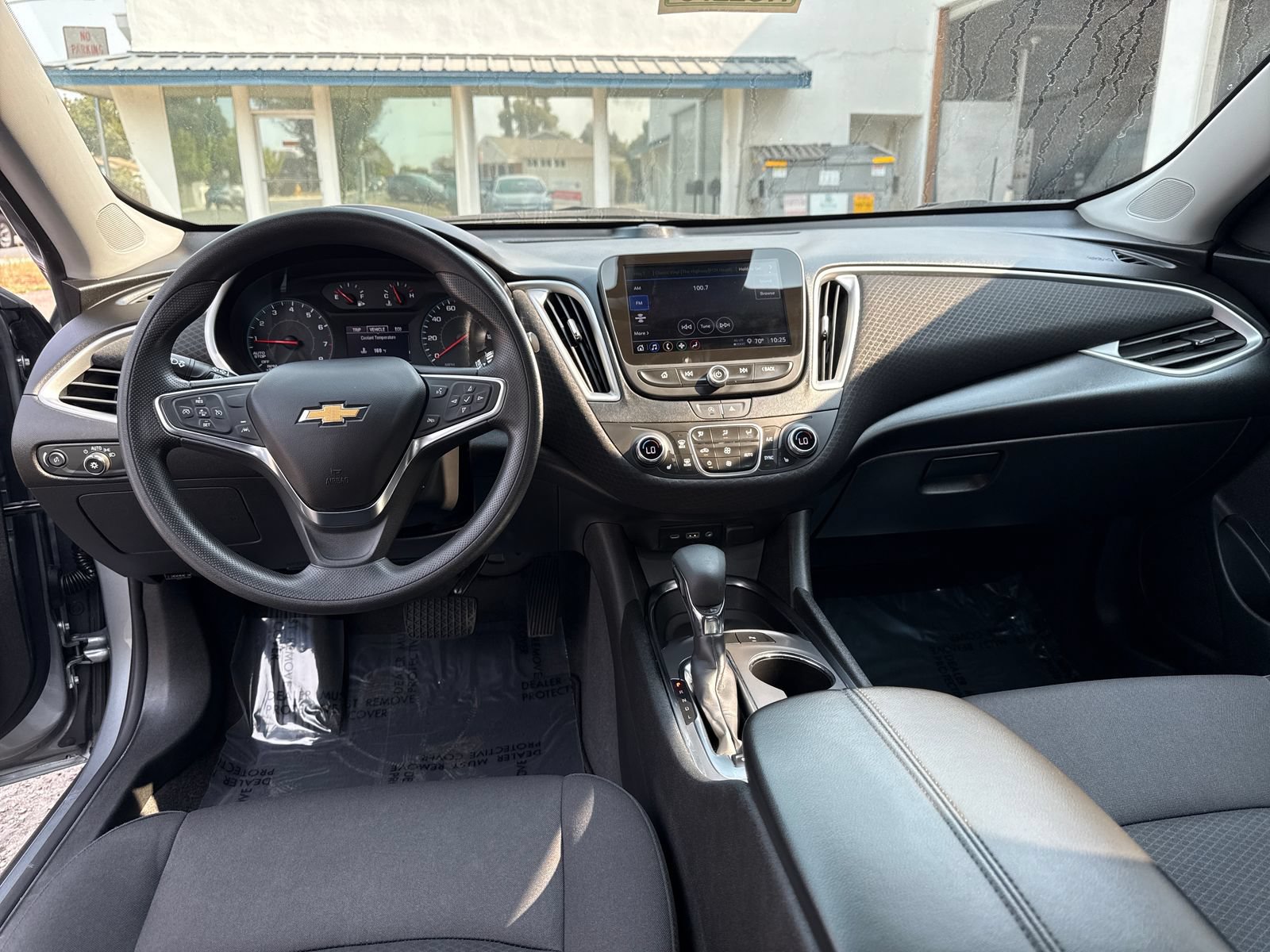 Used 2024 Chevrolet Malibu LT FWD image 12