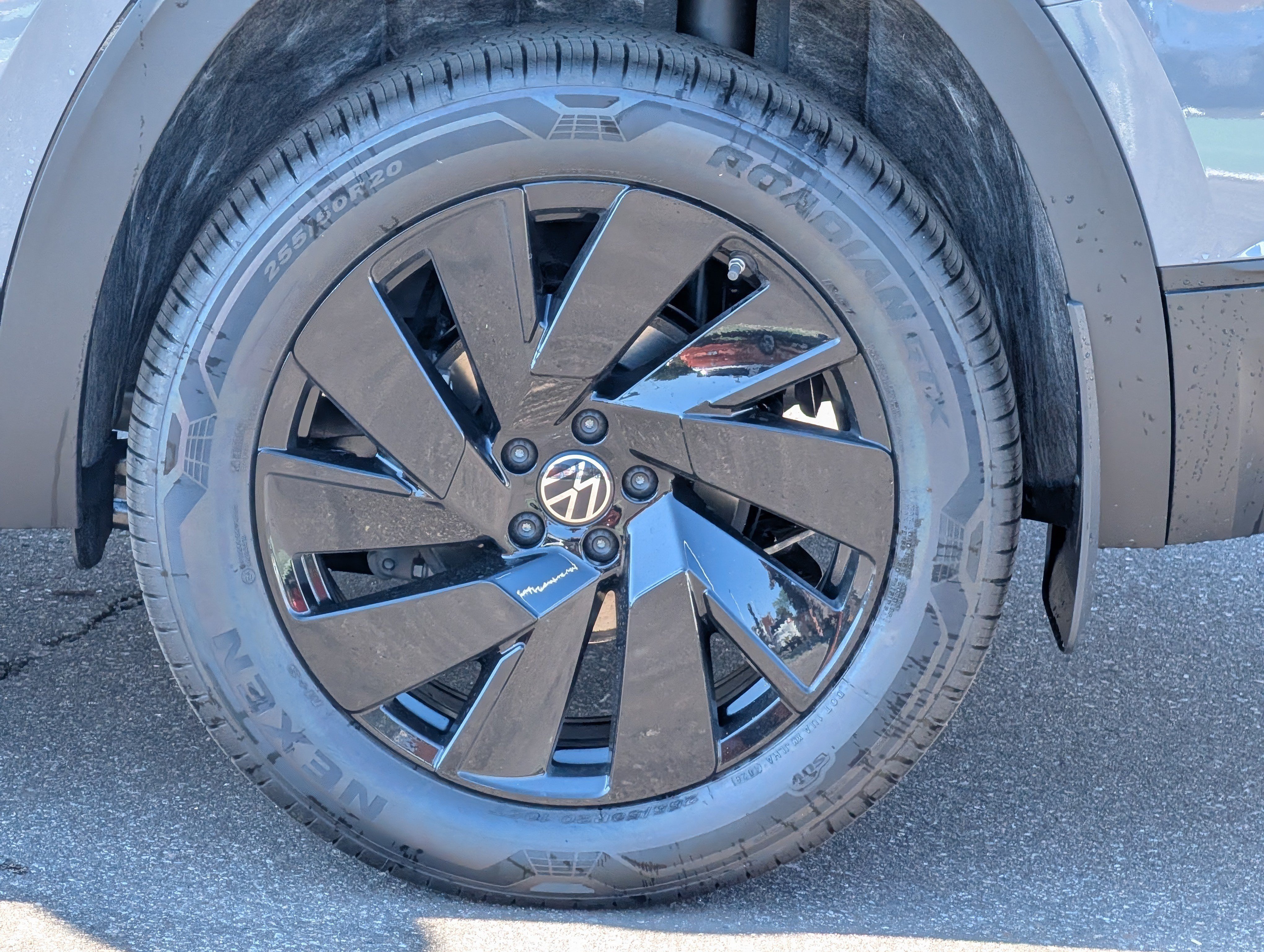 New 2026 Volkswagen Atlas SE AWD/4WD image 3
