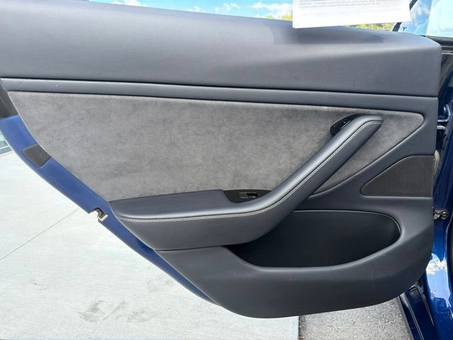 Used 2018 Tesla Model 3 Long Range RWD image 18