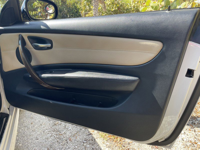 Used 2012 BMW 128i Convertible image 21