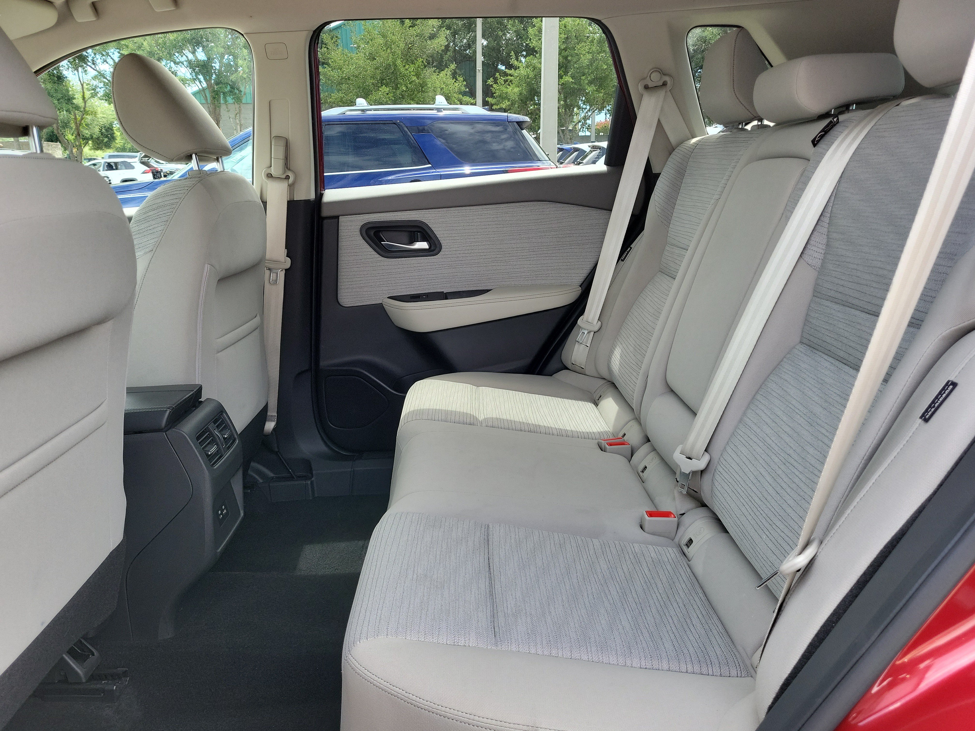 Certified 2021 Nissan Rogue SV FWD image 18