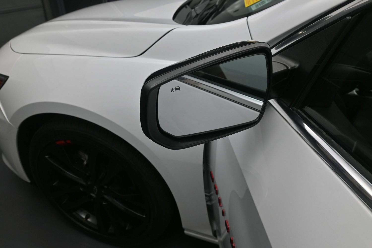 Used 2022 Chevrolet Malibu LT w/ Redline Edition FWD image 14