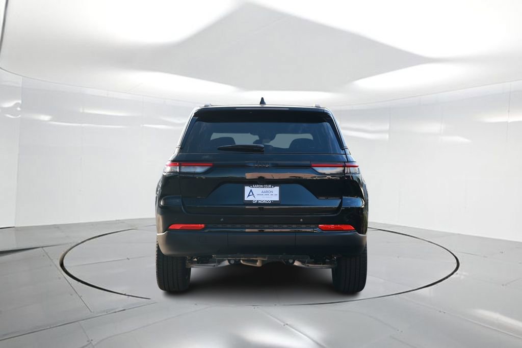 New 2025 Jeep Grand Cherokee Limited image 3