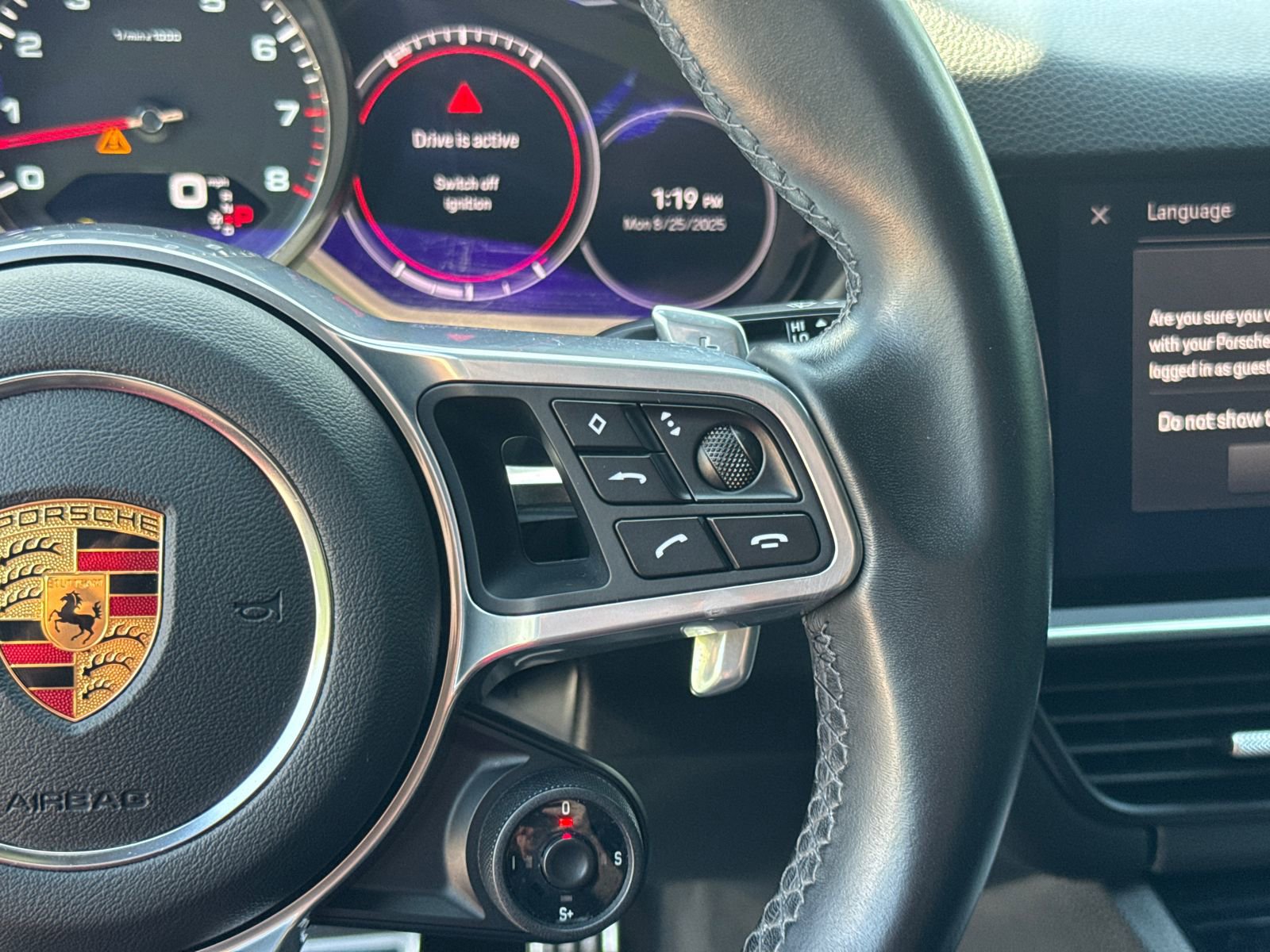 Used 2022 Porsche Cayenne S image 27