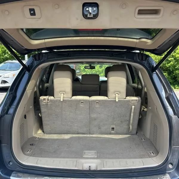 Used 2015 Nissan Pathfinder SL w/ SL Tech Package AWD/4WD image 30