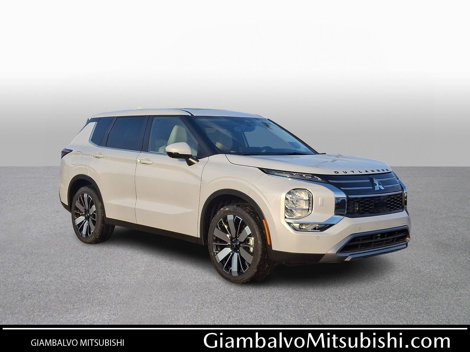 New 2026 Mitsubishi Outlander SE