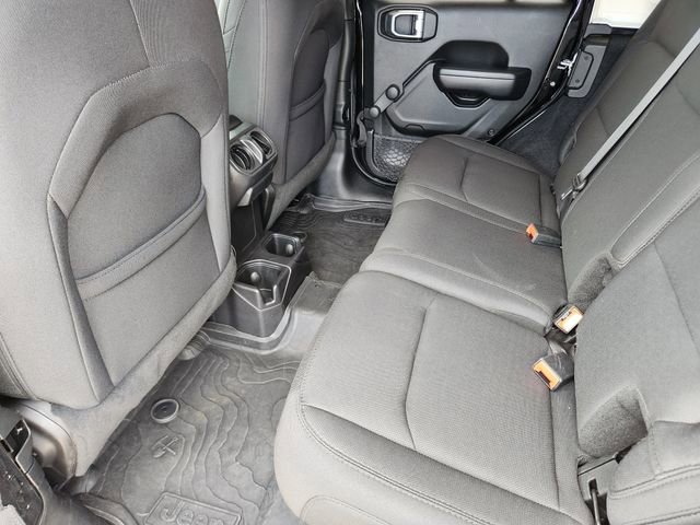 Used 2019 Jeep Wrangler Unlimited Sport image 32