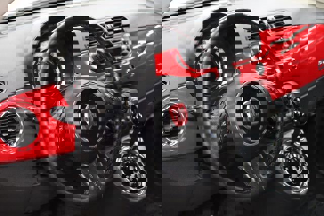 Used 2015 FIAT 500 Pop image 9