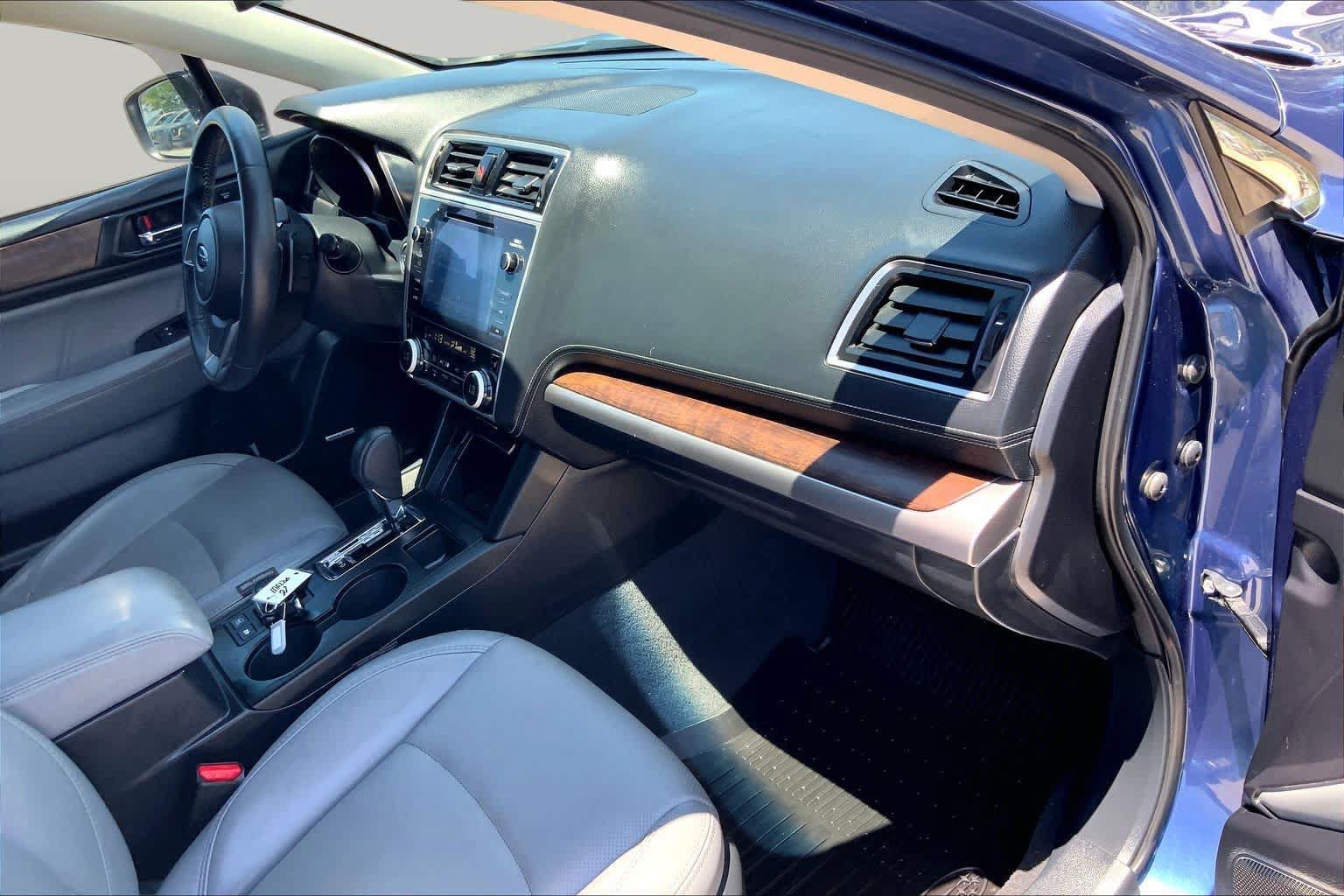 Used 2019 Subaru Outback 3.6R Limited w/ Popular Package #2 AWD/4WD image 18