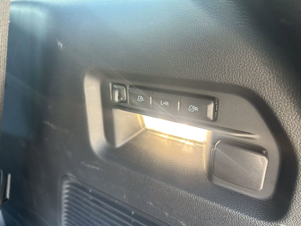 Certified 2025 Ford Explorer Platinum w/ LUX Leather Package image 18