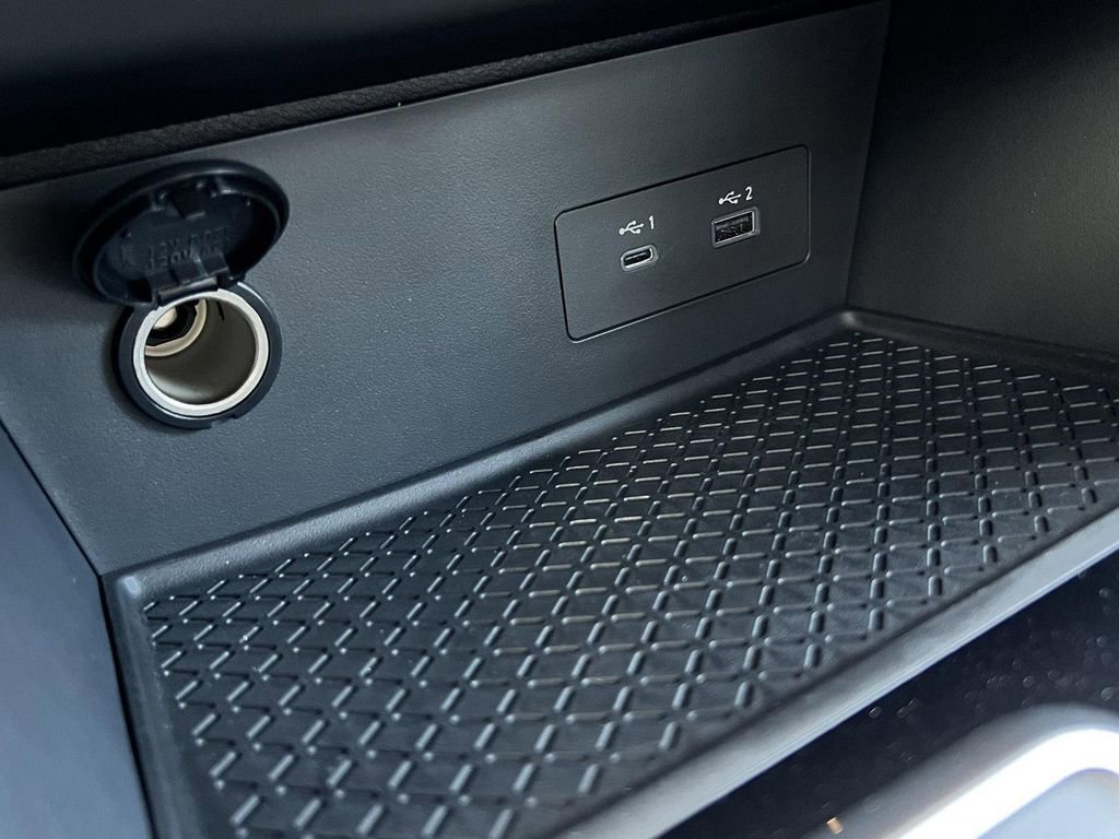 New 2025 Nissan Pathfinder SV w/ SV Premium Package image 23