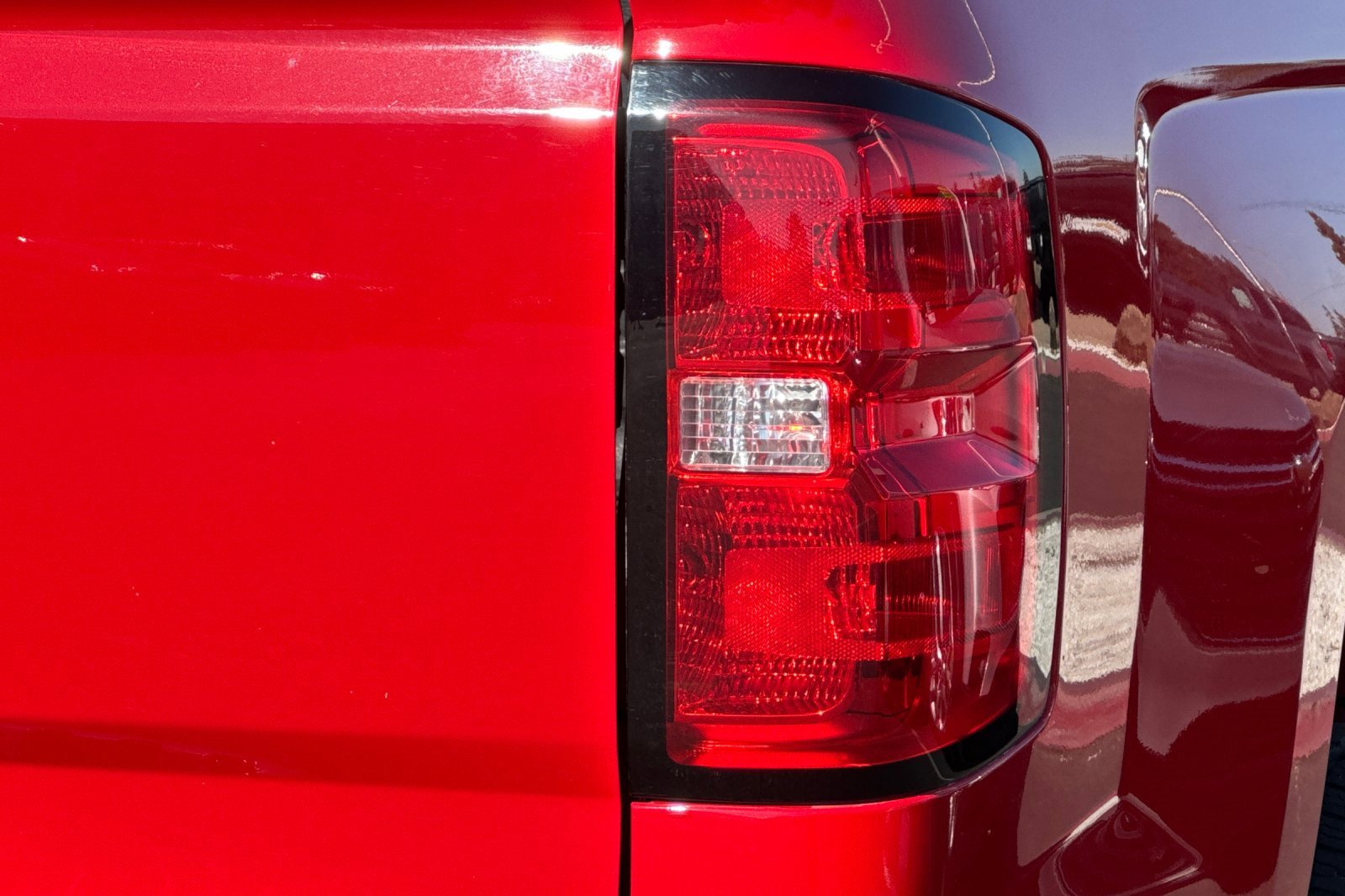 Used 2018 Chevrolet Silverado 1500 Custom w/ Custom Value Package image 43