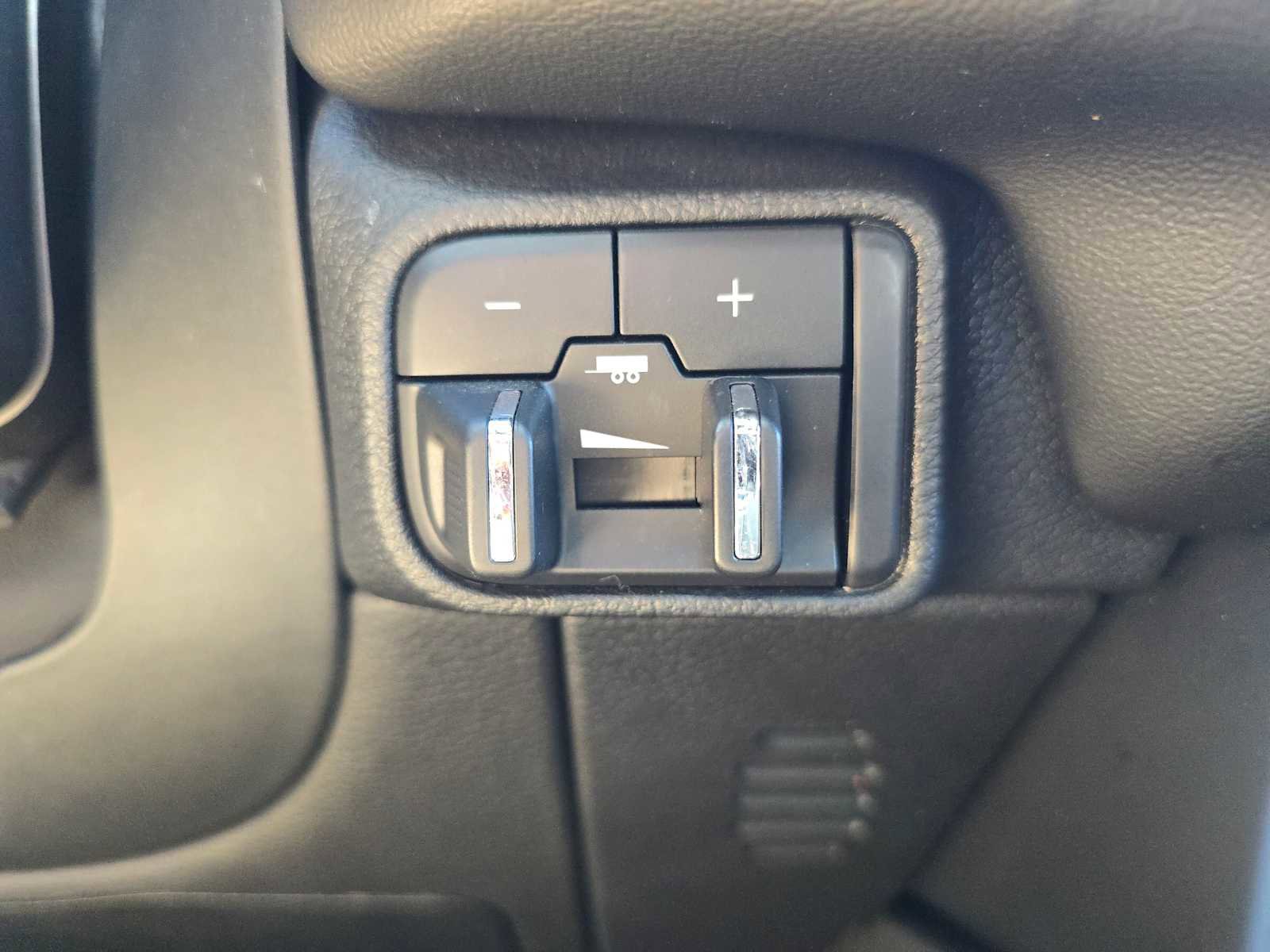 Used 2022 Dodge Durango R/T w/ Trailer Tow Group IV image 31