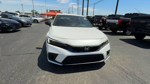 Used 2023 Honda Civic Sport image 3