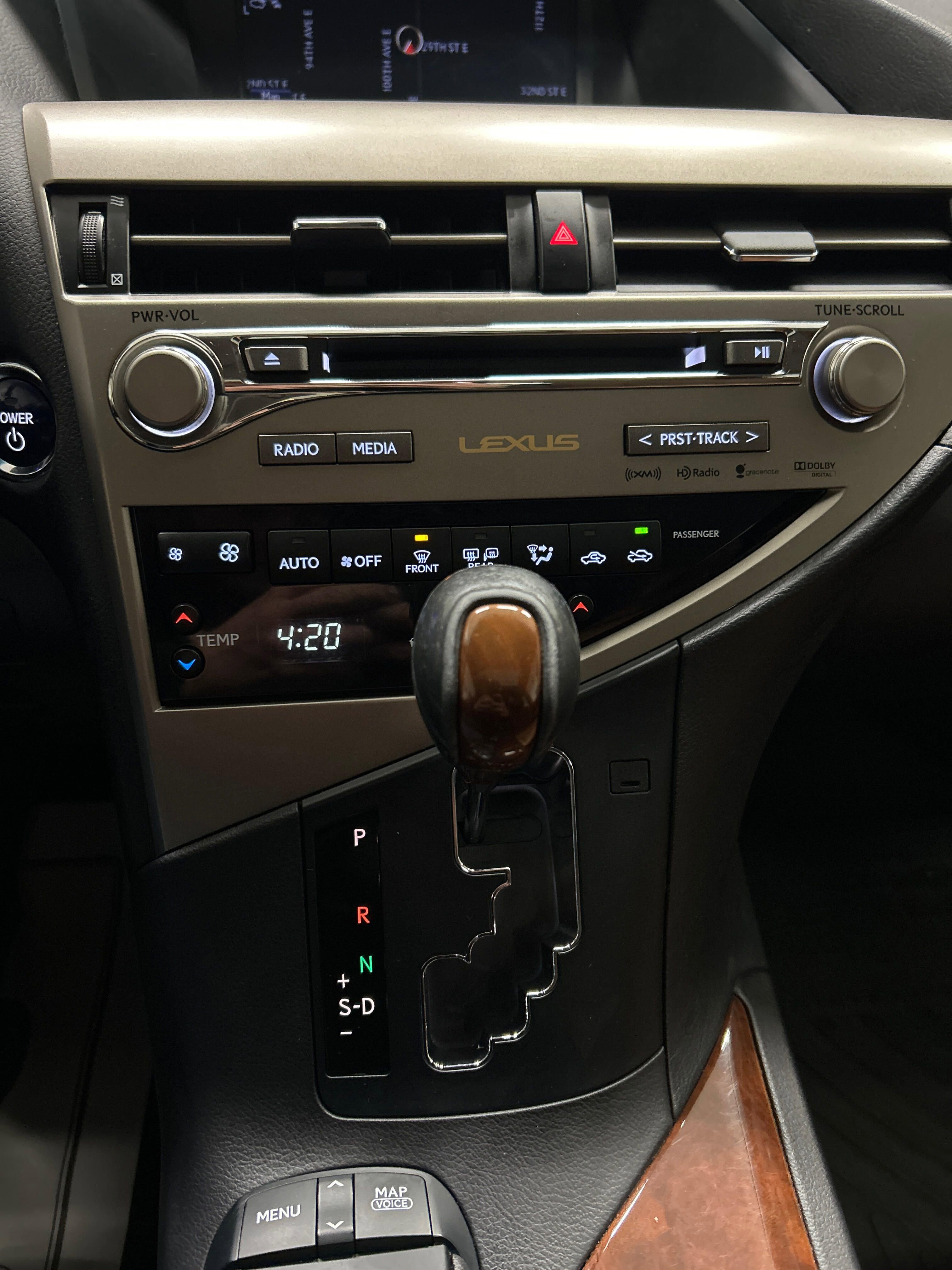 Used 2013 Lexus RX 450h AWD image 17