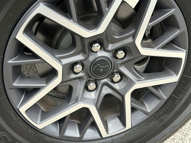 Used 2025 Jeep Wrangler Sahara image 33