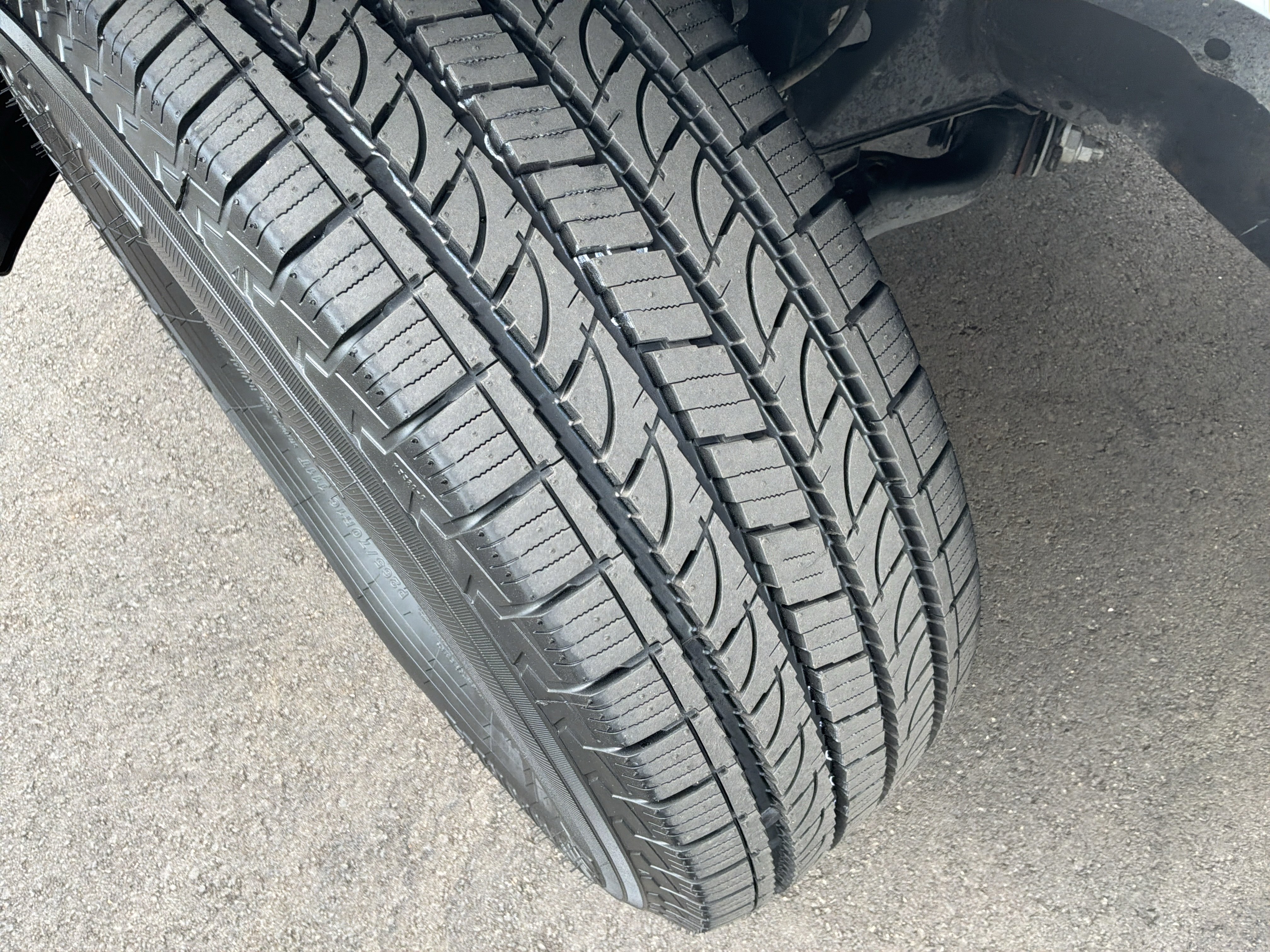 Used 2022 Toyota Tacoma SR AWD/4WD image 12