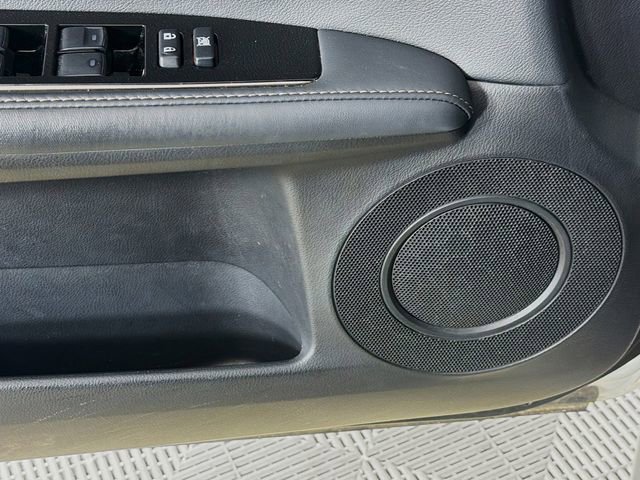 Used 2016 Lexus ES 350 w/ Luxury Package w/Wood Trim FWD image 23