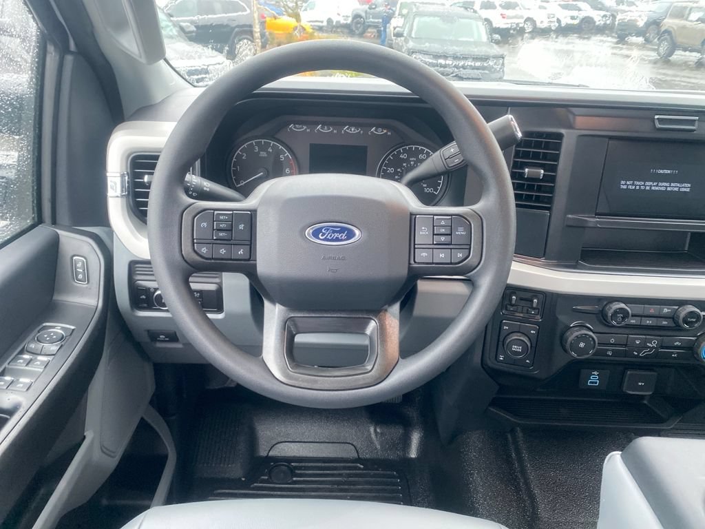 New 2026 Ford F250 XL w/ XL Chrome Package AWD/4WD image 17