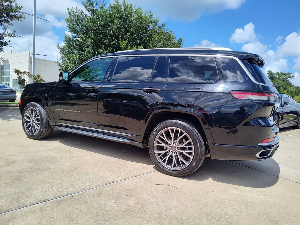 Used 2021 Jeep Grand Cherokee L Summit AWD/4WD image 5