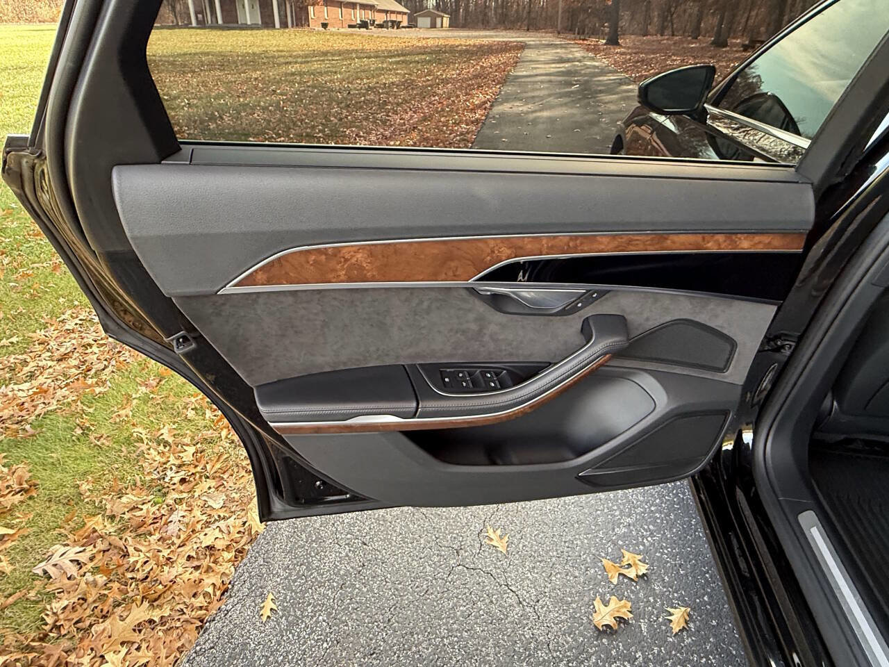 Used 2019 Audi A8 L 3.0T w/ Executive Package image 25