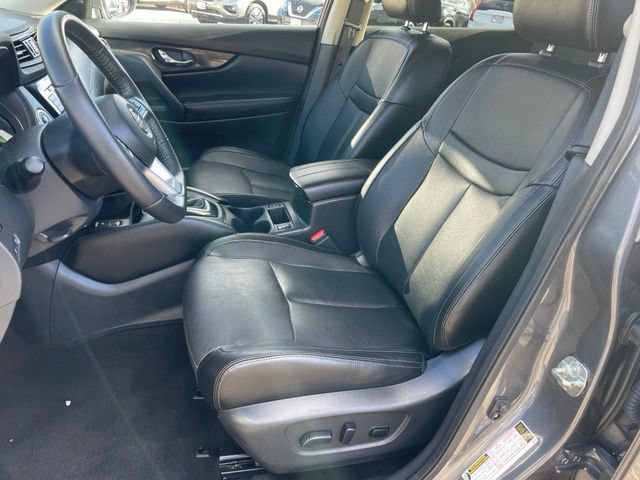 Used 2018 Nissan Rogue SL w/ Premium Package AWD/4WD image 6
