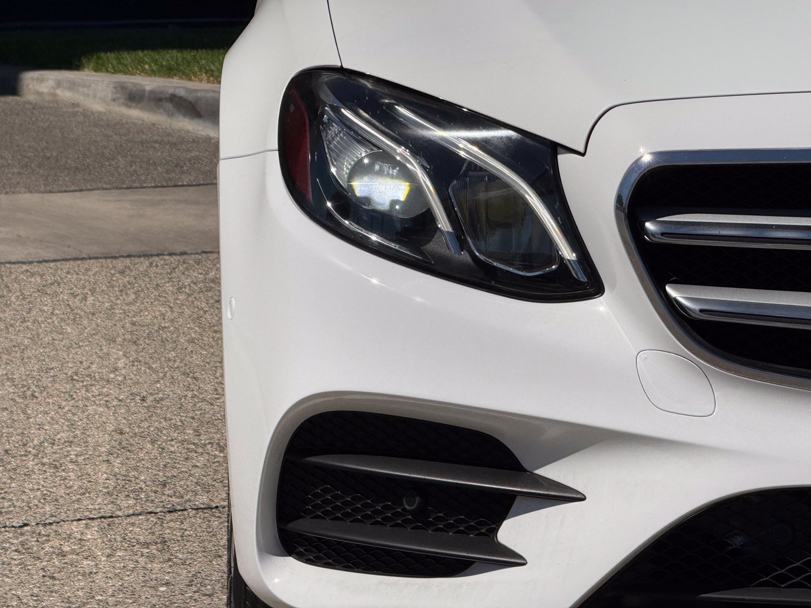 Used 2020 Mercedes-Benz E 350 Sedan image 7