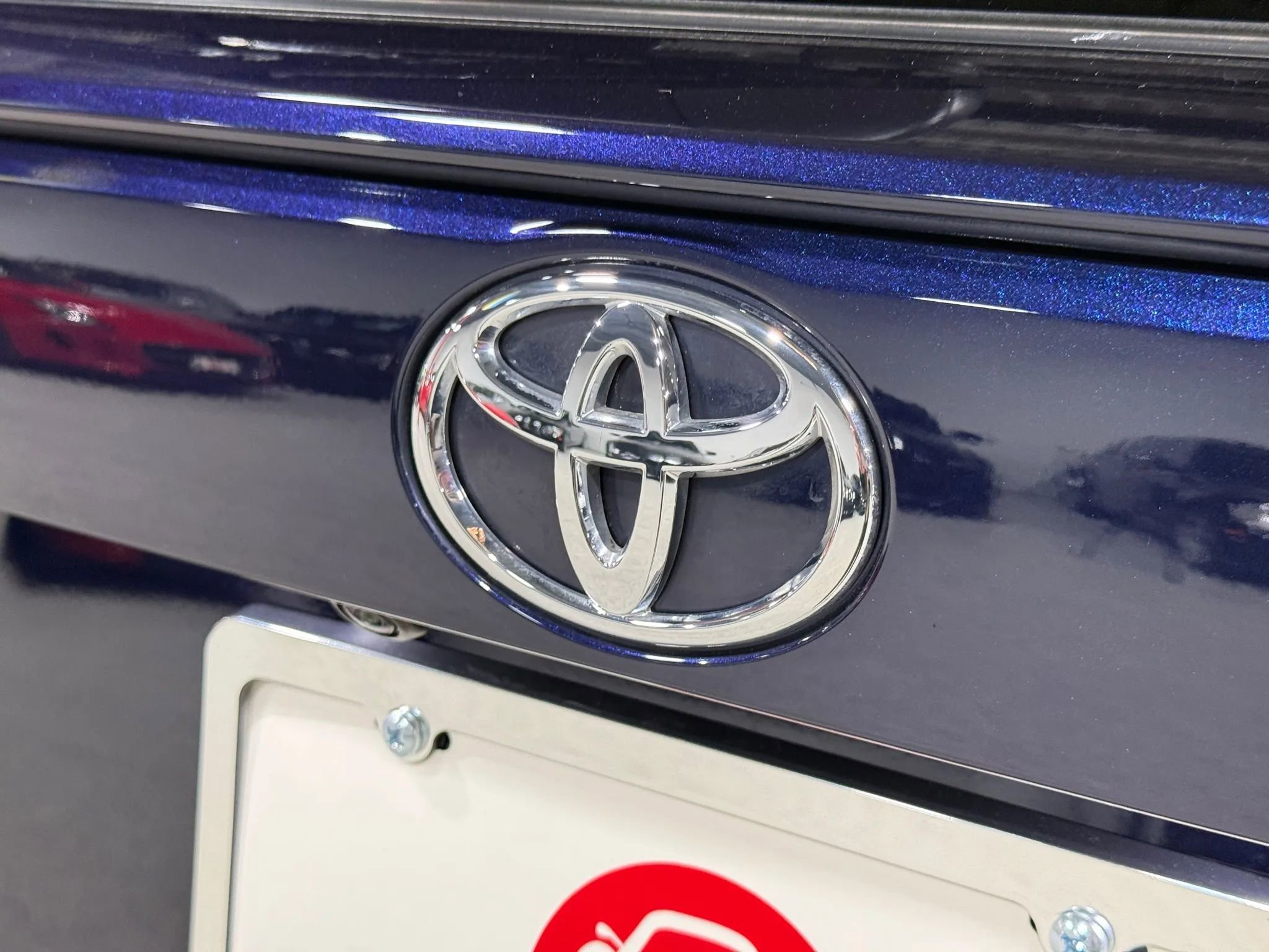 Used 2022 Toyota RAV4 XLE w/ Convenience Package image 75