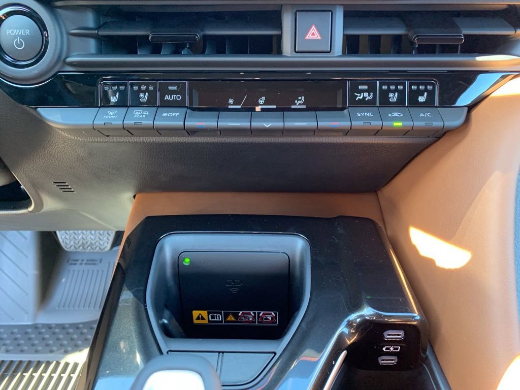 New 2025 Toyota Crown Signia image 20