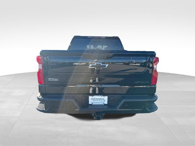 Used 2026 Chevrolet Silverado 1500 ZR2 w/ LPO, Dark Essentials Package AWD/4WD image 4