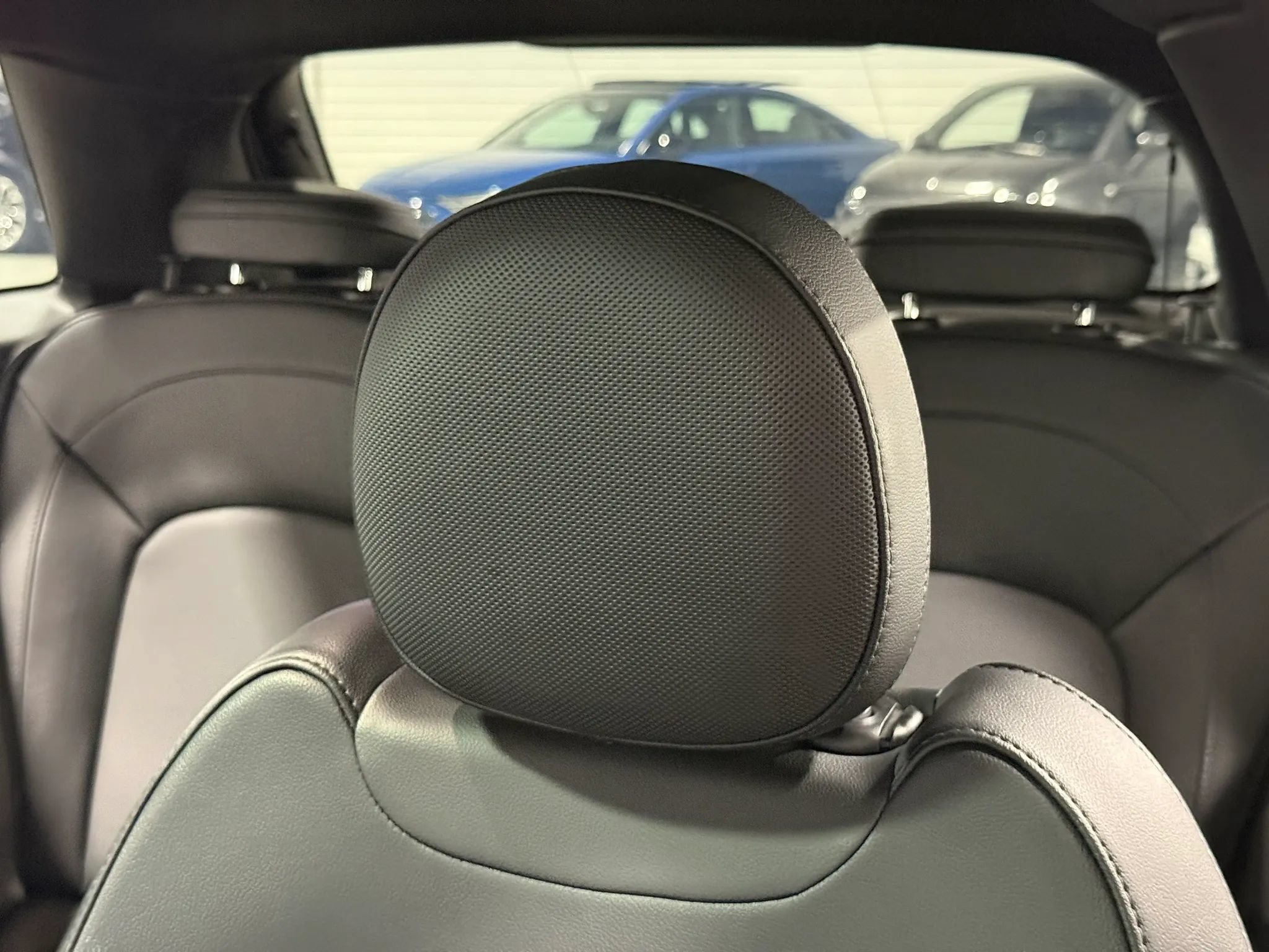 Used 2019 MINI Cooper S w/ Signature Upholstery Package FWD image 18