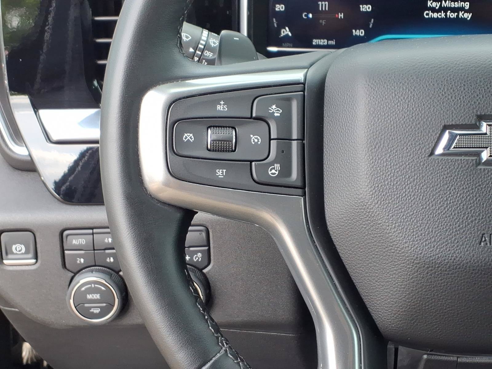Used 2025 Chevrolet Silverado 1500 RST w/ Convenience Package II AWD/4WD image 16