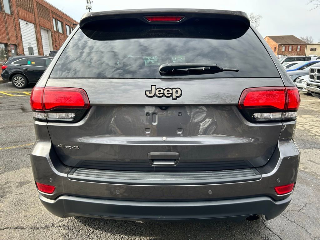 Used 2016 Jeep Grand Cherokee Laredo 75th Anniversary image 7