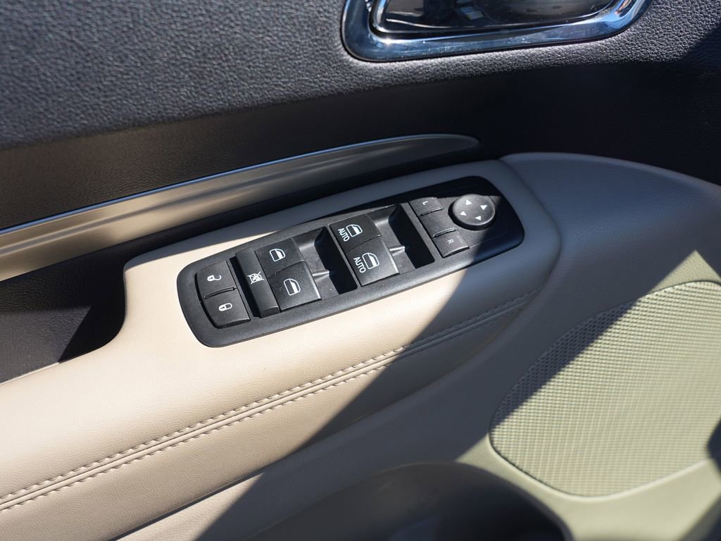 Used 2017 Dodge Durango SXT w/ Quick Order Package 23B AWD/4WD image 17