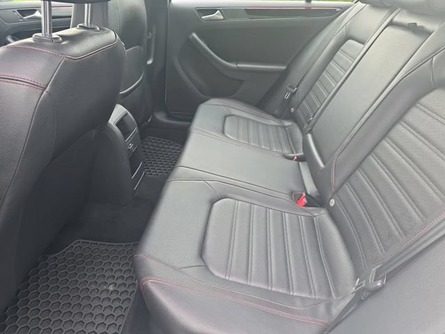 Used 2017 Volkswagen Jetta GLI FWD image 14