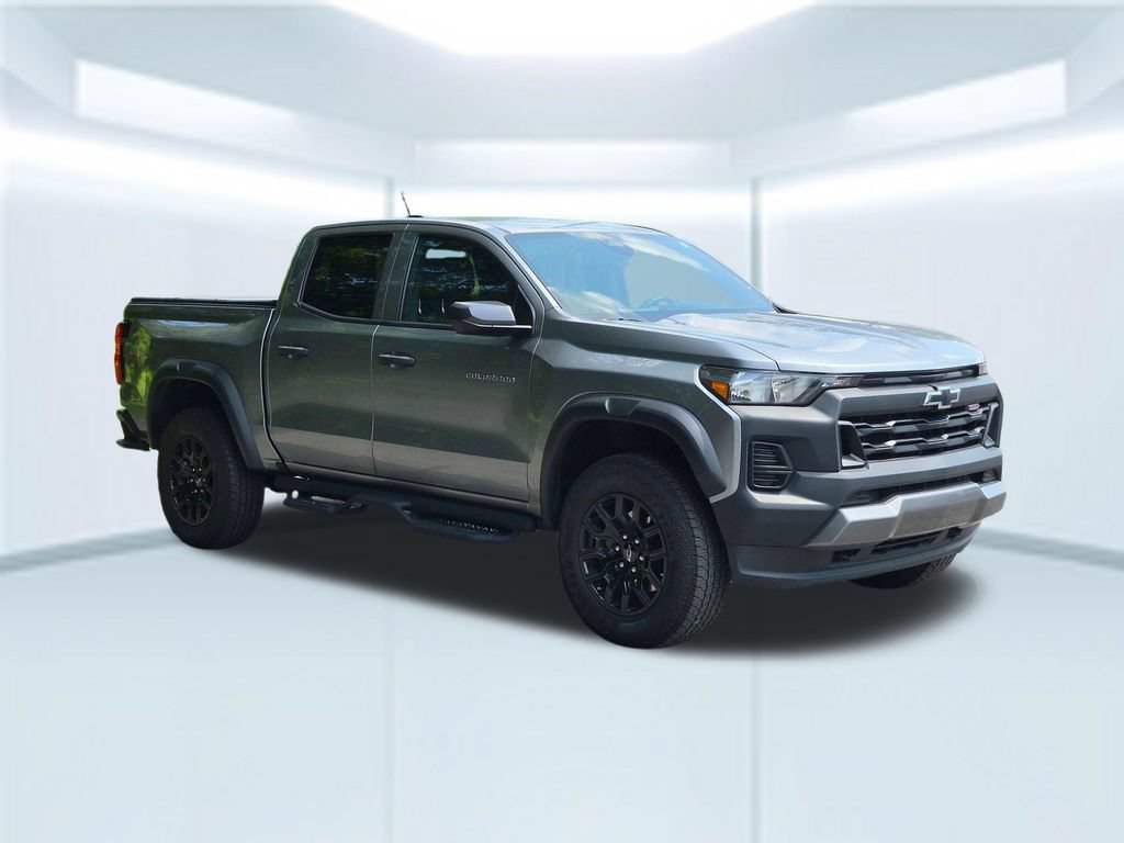 Used 2025 Chevrolet Colorado Trail Boss AWD/4WD image 8