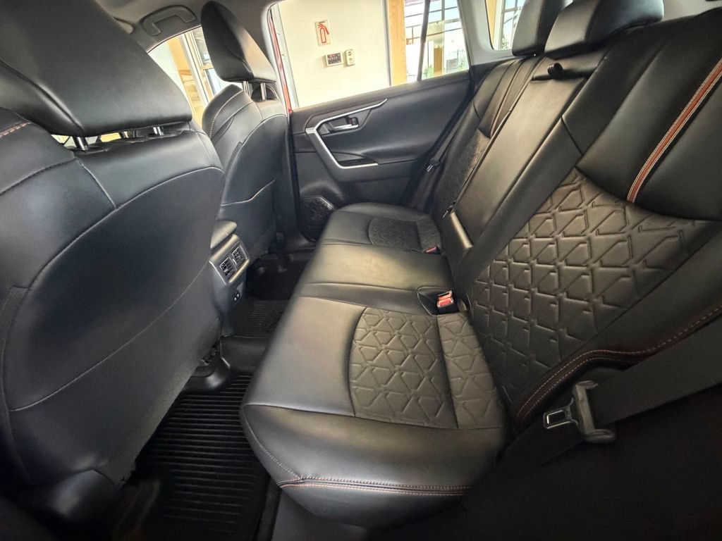 Used 2019 Toyota RAV4 Adventure AWD/4WD image 57