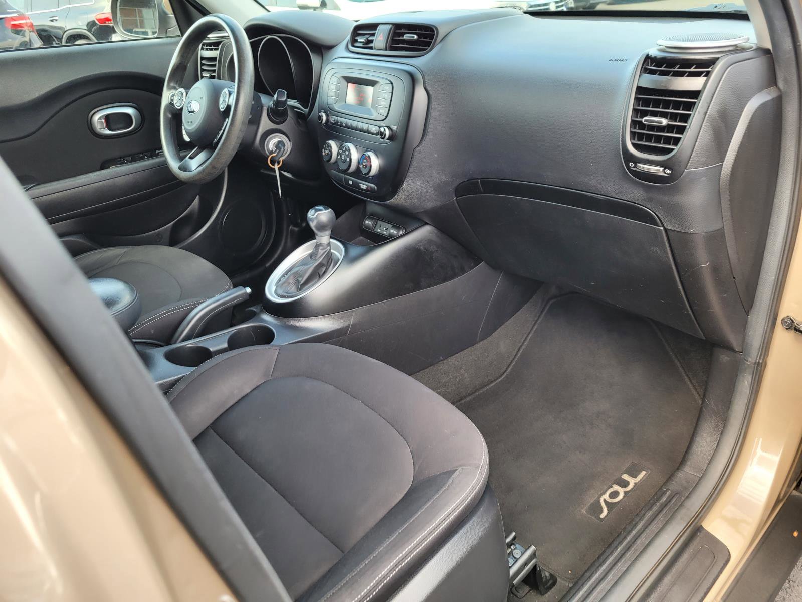 Used 2015 Kia Soul FWD image 21