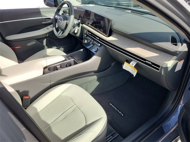 New 2025 Hyundai Sonata SEL image 18