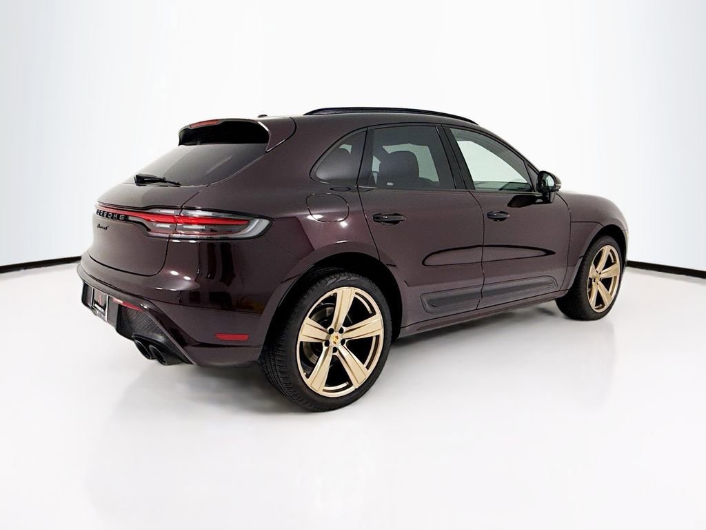 Certified 2023 Porsche Macan Turbo image 7