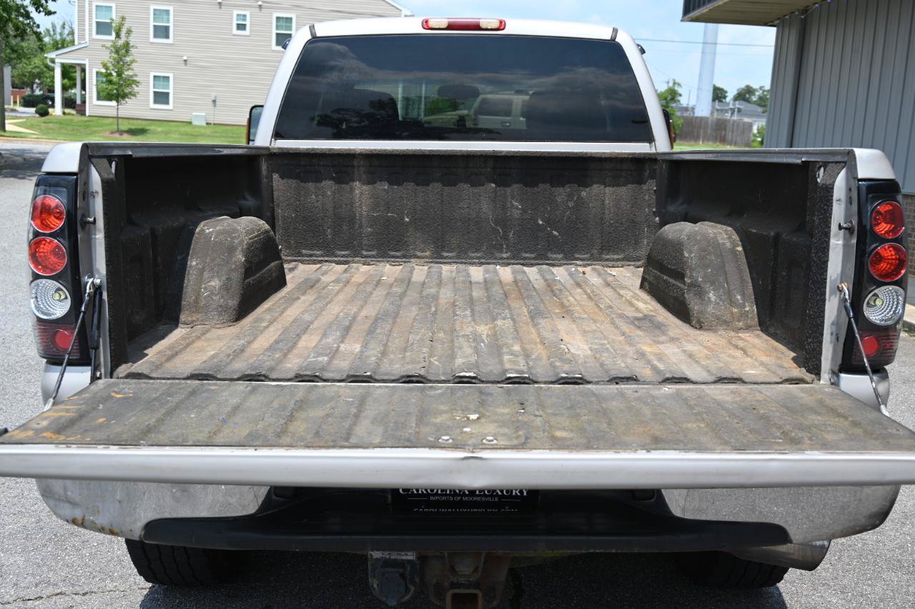 Used 2006 Chevrolet Silverado 2500 LT w/ Skid Plate Package AWD/4WD image 16