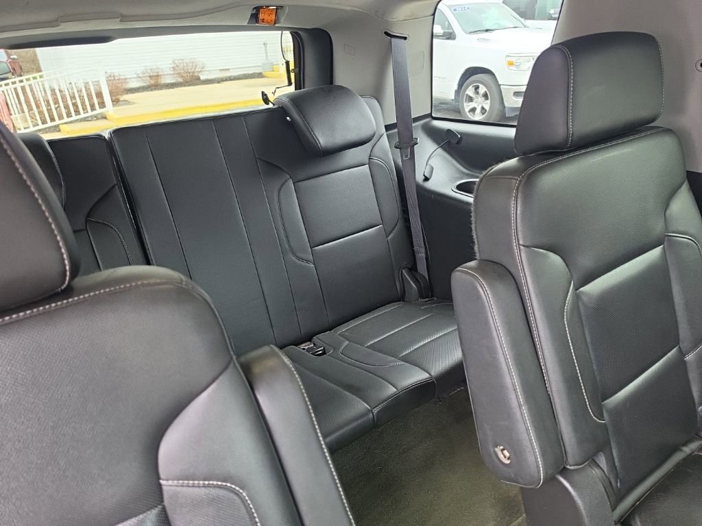 Used 2015 GMC Yukon SLT w/ HD Trailering Package AWD/4WD image 30